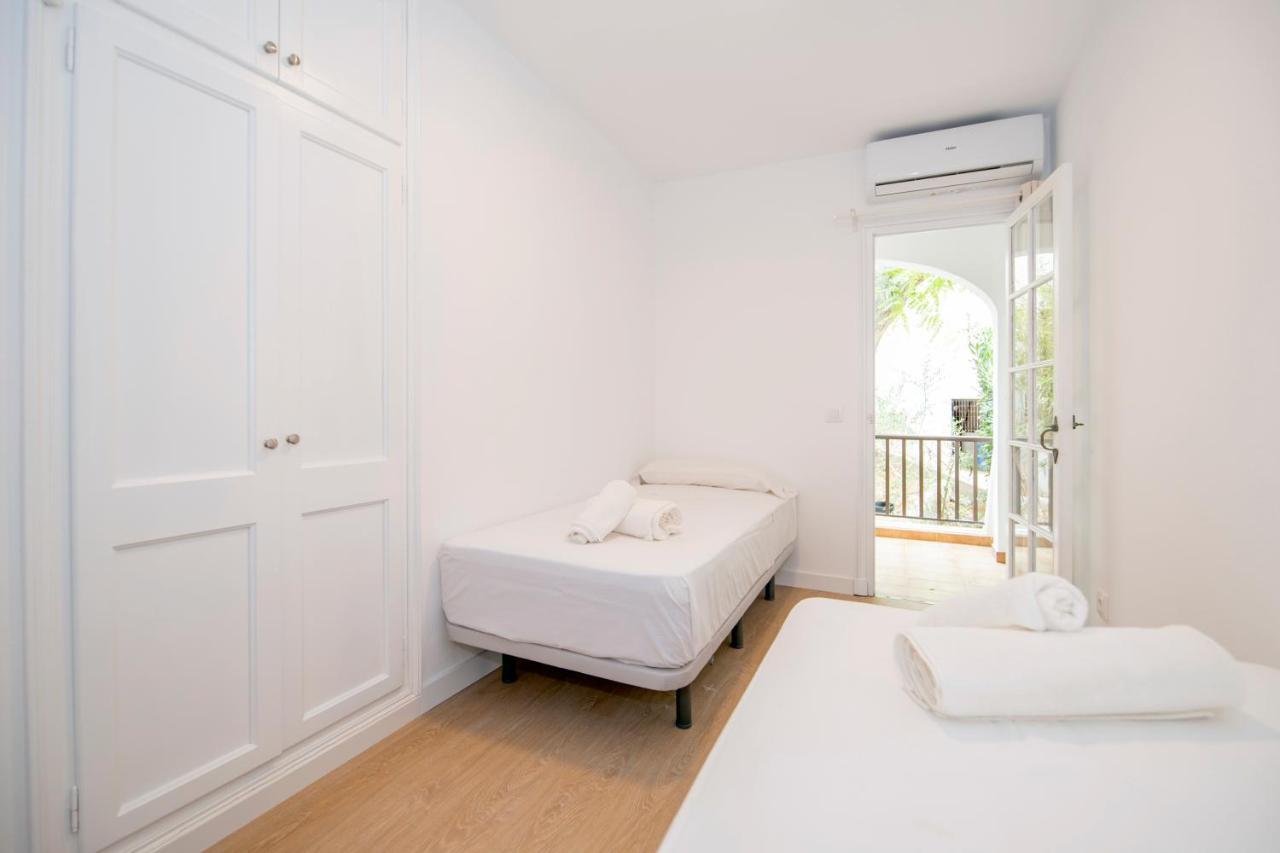 Siesta Mar Originals Aparthotel Cala En Porter  Bagian luar foto